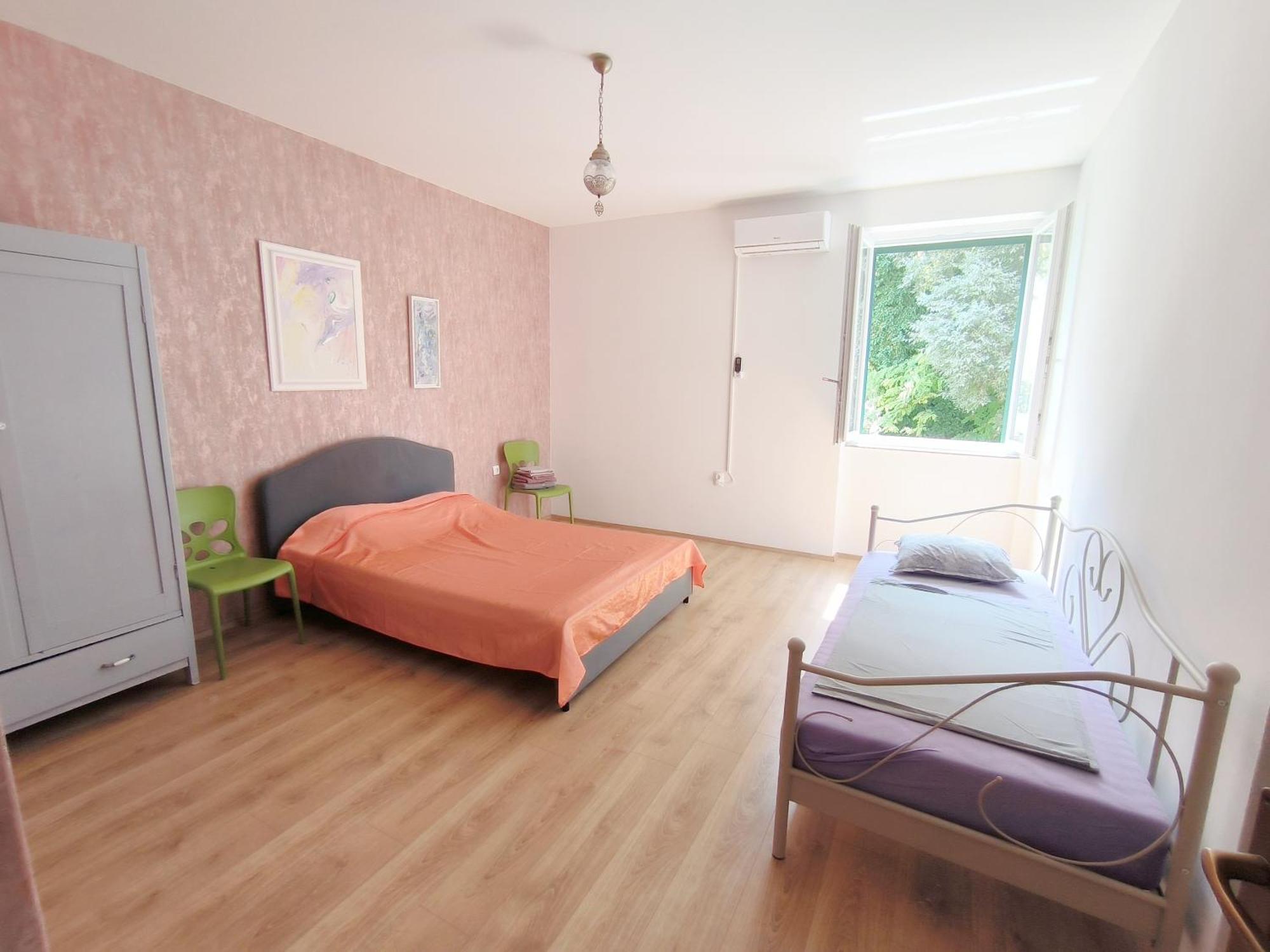 Bright And Colourful Apartment Luce -Sandy Beach Split Kültér fotó